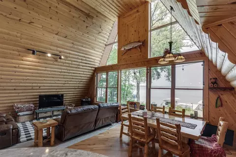 Dining - 4426 Pine Point Dr NW, Walker, MN 56484 photo 1 of 3