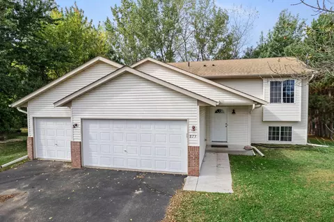 875 Marigold Dr, Cambridge, MN 55008