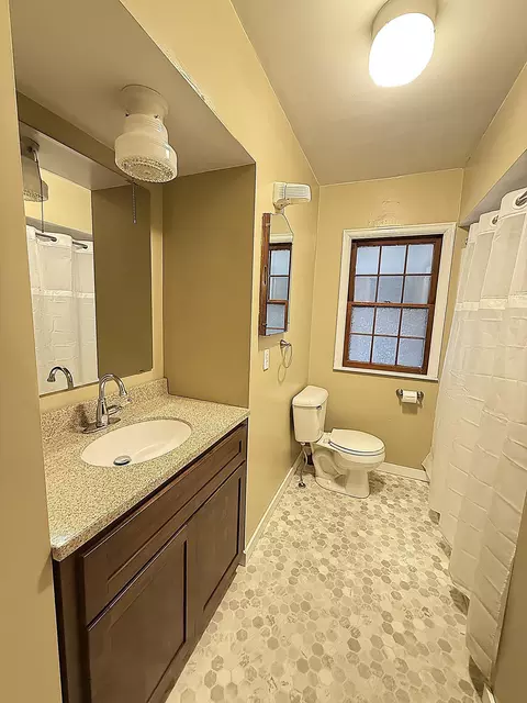 Bath - 228 S Haven St, Appleton, MN 56208 photo 2 of 4
