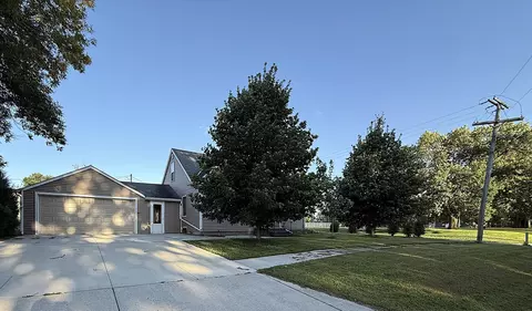 228 S Haven St, Appleton, MN 56208 photo 2