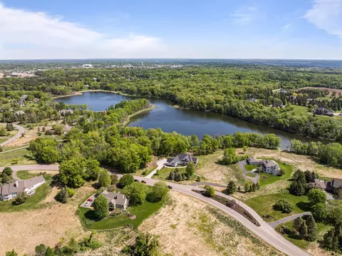 4531 Mcdonald Dr N, Stillwater, MN 55082