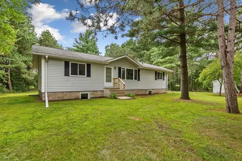 5355 Pine Ln, North Branch, MN 55056