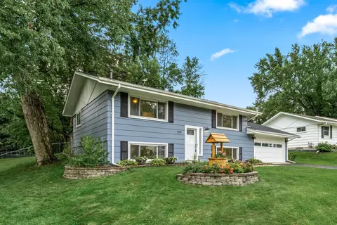 519 Continental Dr, New Brighton, MN 55112