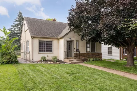 1552 Scheffer Ave, Saint Paul, MN 55116