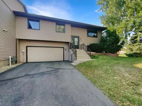 5167 148th St W, Apple Valley, MN 55124