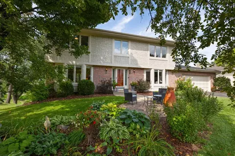 11332 Creekridge Dr, Eden Prairie, MN 55347
