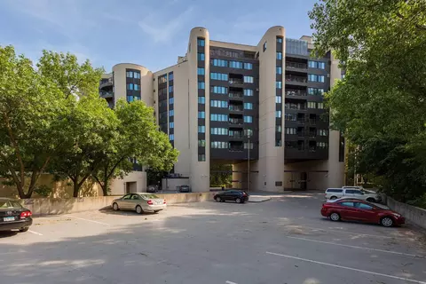 3141 Dean Ct #901, Minneapolis, MN 55416