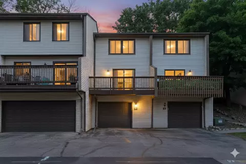 55 River Woods Ln, Burnsville, MN 55337