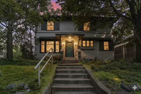 1767 Girard Ave S, Minneapolis, MN 55403