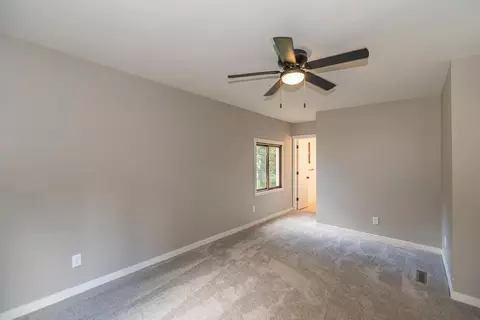 Bedroom - 915 5th Ave NE, Brainerd, MN 56401 photo 2 of 7