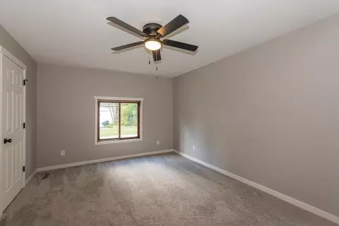 Bedroom - 915 5th Ave NE, Brainerd, MN 56401 photo 3 of 7