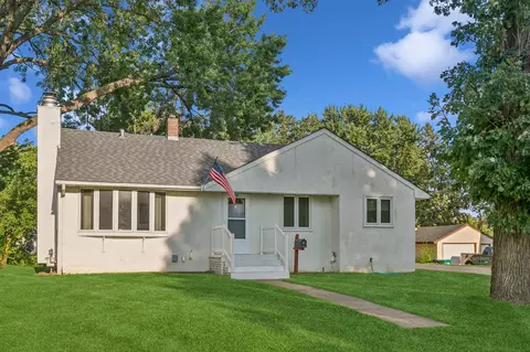 545 4th Ave NW, New Brighton, MN 55112