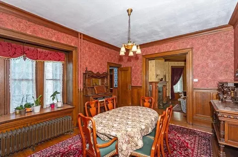 Dining - 1616 E 1st St, Duluth, MN 55812 photo 1 of 2