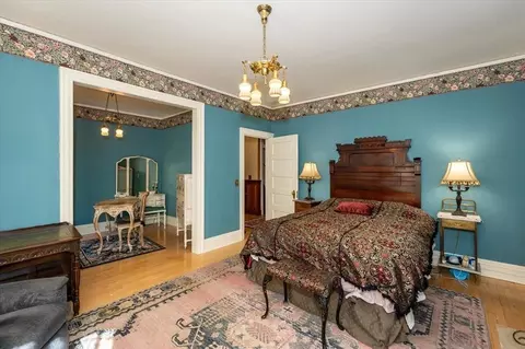 Bedroom - 1616 E 1st St, Duluth, MN 55812 photo 3 of 5