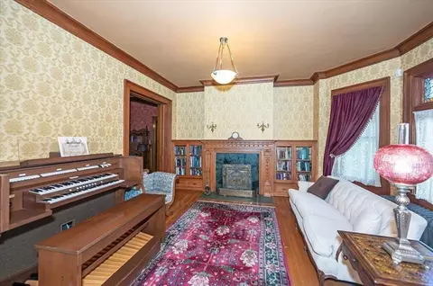 Living - 1616 E 1st St, Duluth, MN 55812 photo 1 of 3