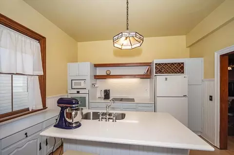 Kitchen - 1616 E 1st St, Duluth, MN 55812 photo 1 of 4