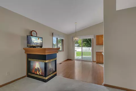Living - 2000 20th St SW, Willmar, MN 56201 photo 3 of 3