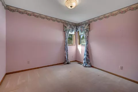 Bedroom - 2000 20th St SW, Willmar, MN 56201 photo 4 of 4