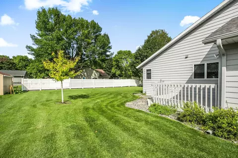 Exterior - 2000 20th St SW, Willmar, MN 56201 photo 5 of 7