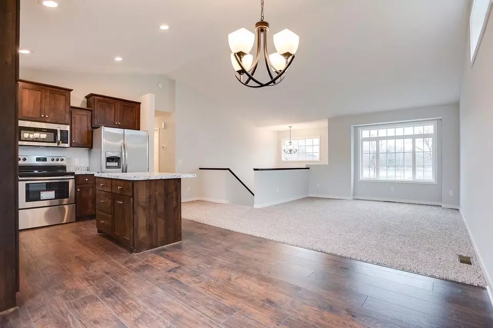  61 Nn Lakeland Ave N, Crystal, MN 55428 photo 8