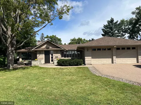 101 5th Ave N, Hopkins, MN 55343