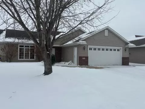 316 20th St W, Glencoe, MN 55336