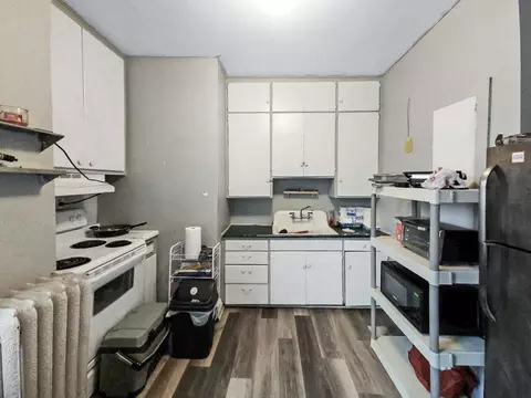 Kitchen - 418 N 7th St, Brainerd, MN 56401 photo 5 of 5
