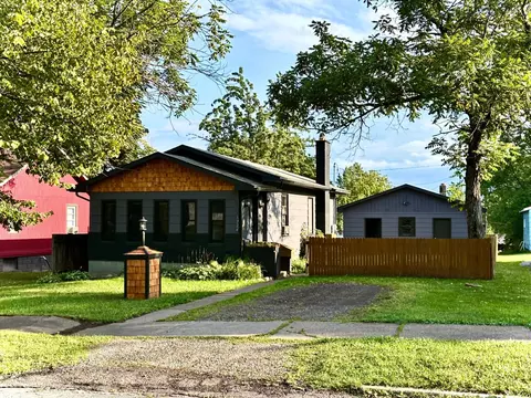 Exterior - 5324 Juniata St, Duluth, MN 55804 photo 17 of 18