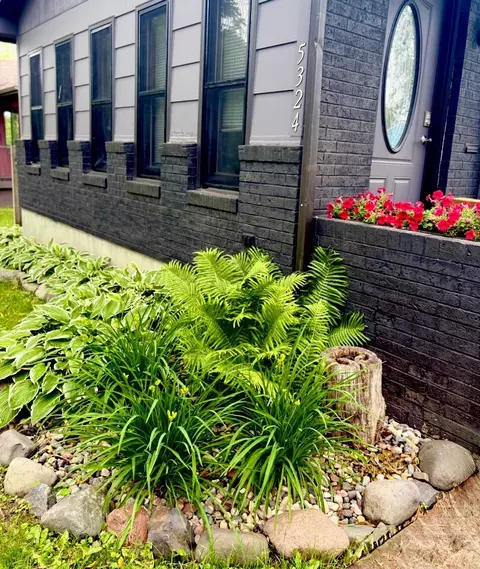 Exterior - 5324 Juniata St, Duluth, MN 55804 photo 3 of 18
