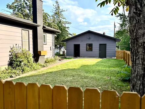 Exterior - 5324 Juniata St, Duluth, MN 55804 photo 11 of 18