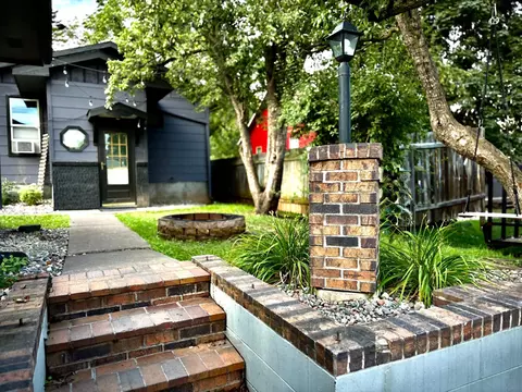 Exterior - 5324 Juniata St, Duluth, MN 55804 photo 6 of 18