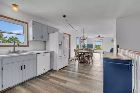 Kitchen - 3863 43rd Ave S, Saint Cloud, MN 56301 photo 3 of 5