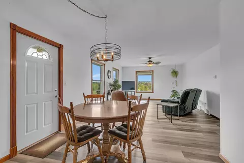 Dining - 3863 43rd Ave S, Saint Cloud, MN 56301 photo 1 of 2