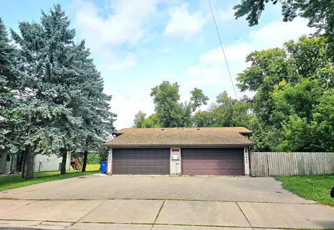 1443 Pacific St, Saint Paul, MN 55106