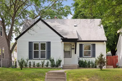 5736 24th Ave S, Minneapolis, MN 55417