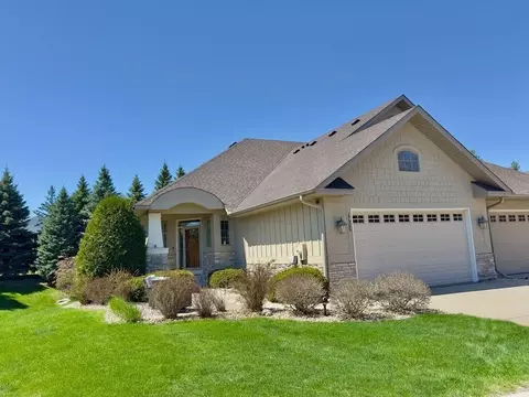 17365 Hanson Ct, Eden Prairie, MN 55347