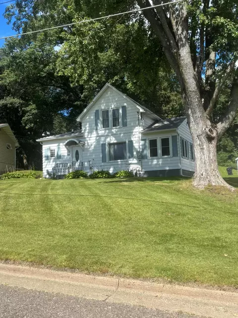 230 Arlington Dr, Amery, WI 54001