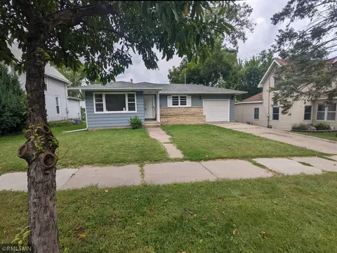 1328 Norwood St, Red Wing, MN 55066
