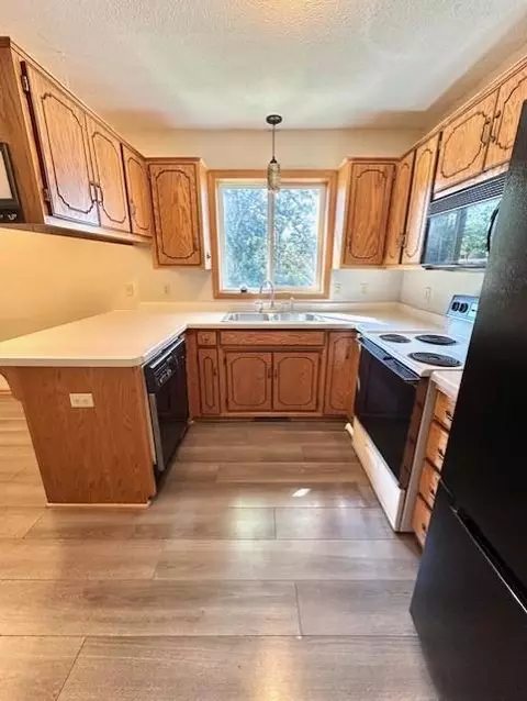 Kitchen - 1720 9th Ave SE, Saint Cloud, MN 56304 photo 1 of 1