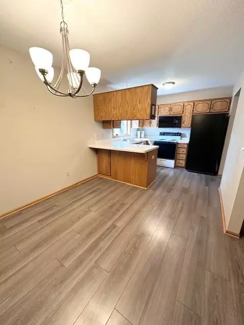 Dining - 1720 9th Ave SE, Saint Cloud, MN 56304 photo 1 of 1