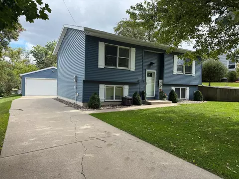 2214 4th Ave SW, Rochester, MN 55902