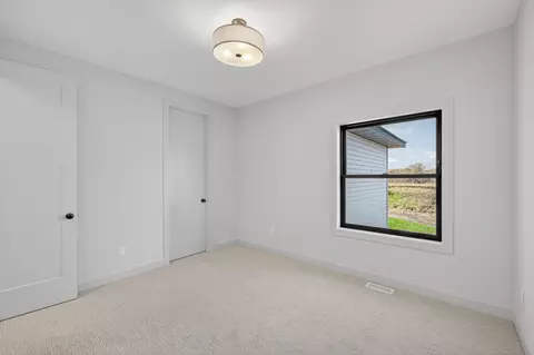 Bedroom - 973 200th Ave NW, Cedar, MN 55011 photo 7 of 11