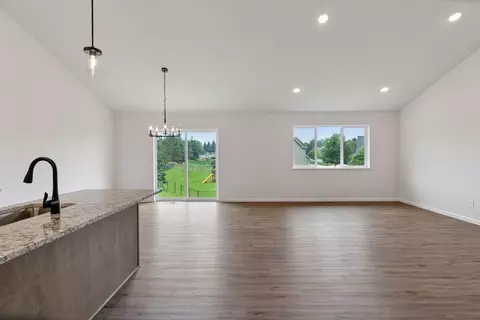 1096 Prospect Pointe Rd, Jordan, MN 55352 photo 2