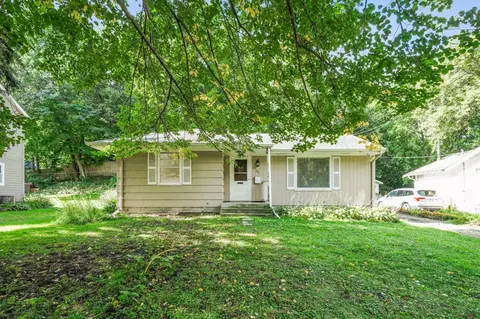150 Bell St, Excelsior, MN 55331