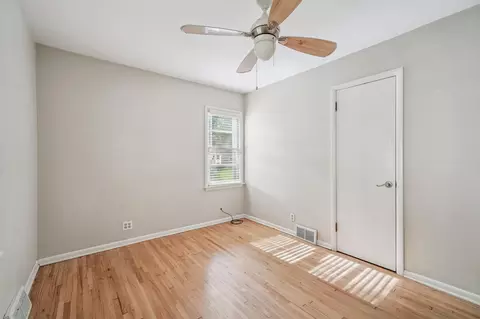 Bedroom - 150 Bell St, Excelsior, MN 55331 photo 2 of 4