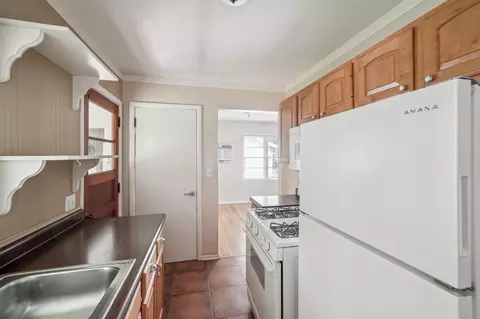 Kitchen - 150 Bell St, Excelsior, MN 55331 photo 4 of 4