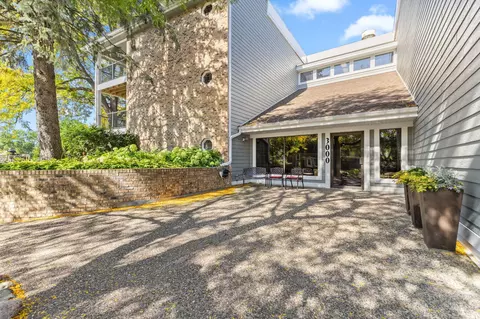3000 Saint Albans Mill Rd #109, Minnetonka, MN 55305