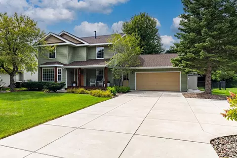1076 Bonnieview Cir, Woodbury, MN 55129