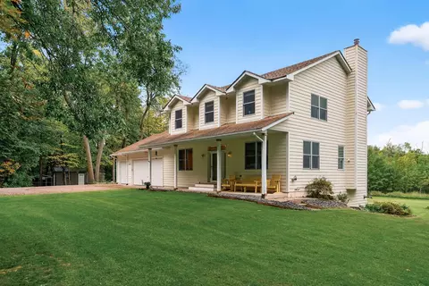 28363 Naples St NE, Isanti, MN 55040