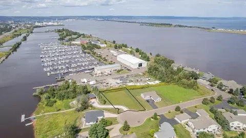 550 Marina Dr, Superior, WI 54880